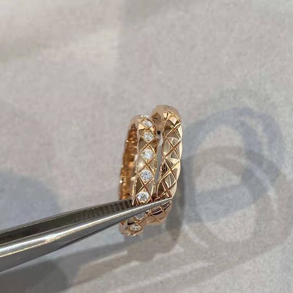 

love charm fashion titanium steel small fragrant gold ring men and women styles outer checkered diamond ring love charm packaging gift box e, Silver