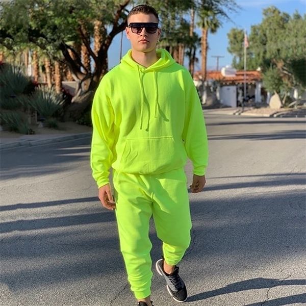 Yeni Eşofman Erkekler Için 2 Takım Moda Kapüşonlu + Pantolon erkek Spor Kapüşonlu Bahar ve Sonbahar Neon Yeşil Erkek Hoodies Sweatpants 201109