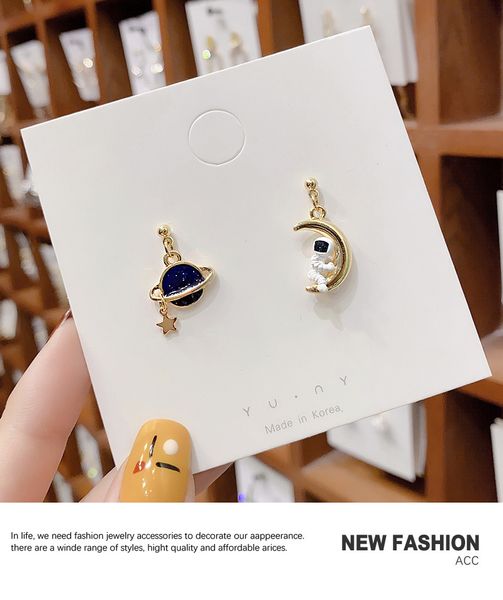 

2021 new gold s925 pin moon star planet astronaut asymmetric female temperament personality ins ears accessories jewlery earrings for woman, Golden;silver