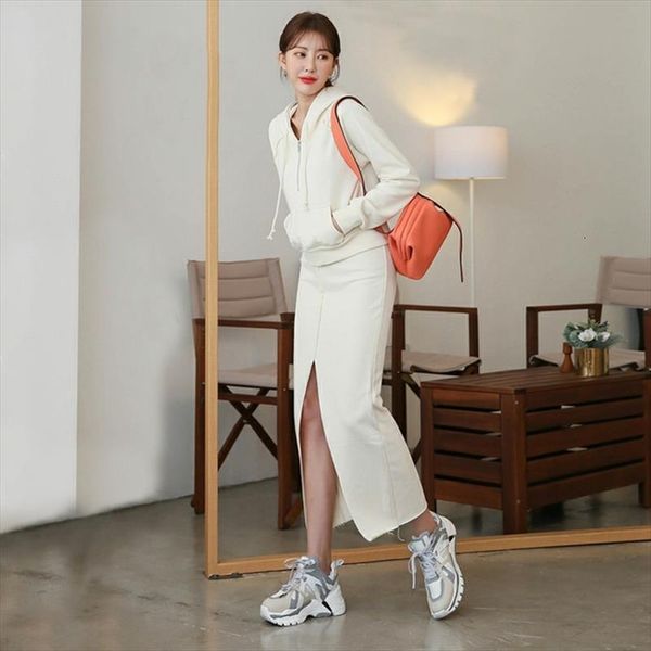 

new arrival fashion temperament comfortable soft hoodies vintage long skirt fresh trend bouncy sweet warm outdoor women sets, Gray