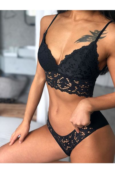 

2021 women full lace thin section no steel ring bralete set ladies bottoming bra vest-style underwear fashion bra and panty sets, Red;black