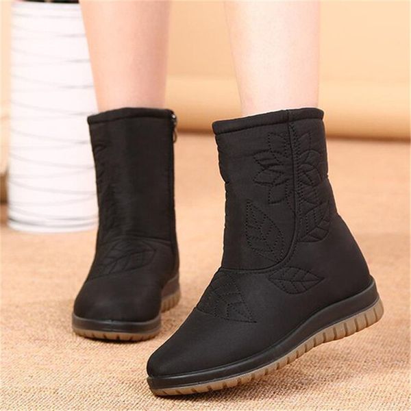 

2021 new d-waterproof women tornozzle winter of furry mirror keep snow boots female embroidery non-slip booties j2a1, Black