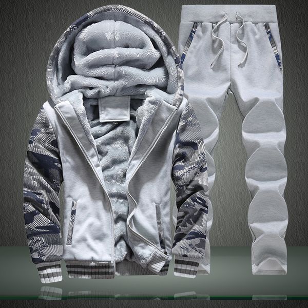 

2021 new men hoodies new cotton-padded winter outerwear thicken camouflage male trasuits two piece warm jakcet+pants q58l, Gray