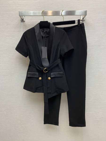 

new lion head double row gold buckle belt waist v-neck short sleeve suit + capris suit, Tan;black
