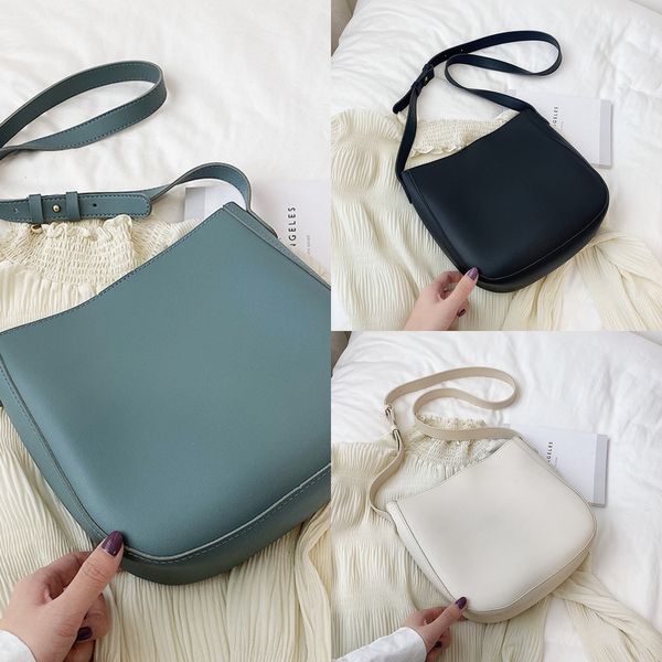 

простая текстура одно плечо bun малый небольшой иностранный стиль женщин мешок 2020 новая мода сетка красного креста тела булочка мать мешок