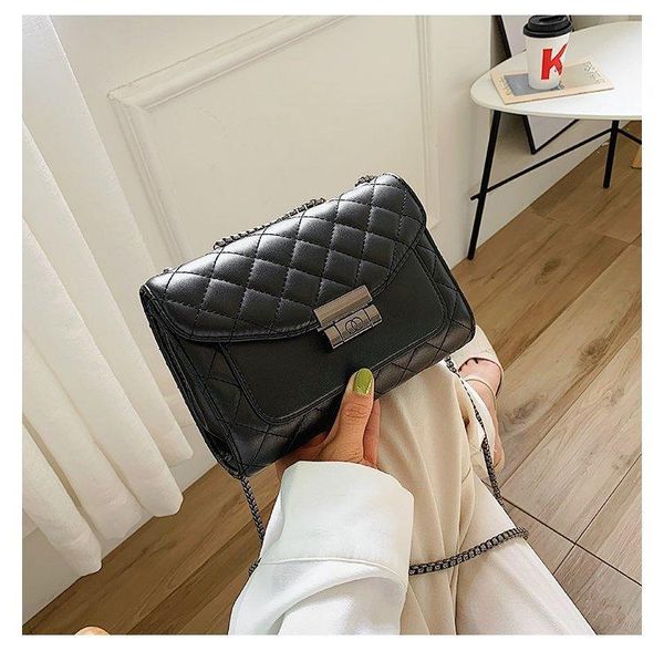 

vintage small rivet flap chain shoulder messenger crossbody bags women handbags fashion ladies clutch casual totes female purse