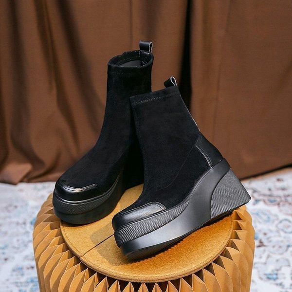 

the new winter warm boots for women's shoes with non-slip round head thick 6cm high internal increment height 3cm, Black
