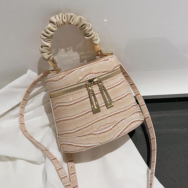 

popular pleated hand bag women bag 2021 new crocodile box bucket shoulder messenger