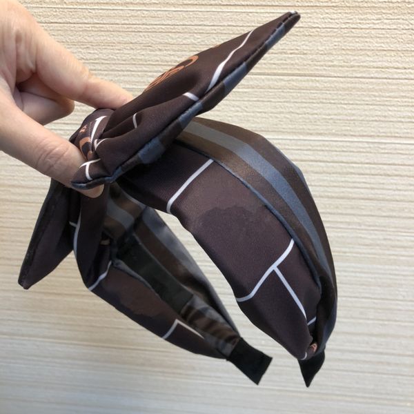 

2021 new vintage silk printing striped large bowknot hair hoop hairpin decoration in autumn and winter 2021