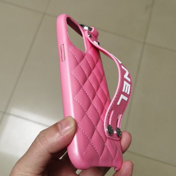 

fashion phone case for iphone 12 12 pro max 8plus xs xr xsmax leather wristband designer phone cover for iphone 11 pro max