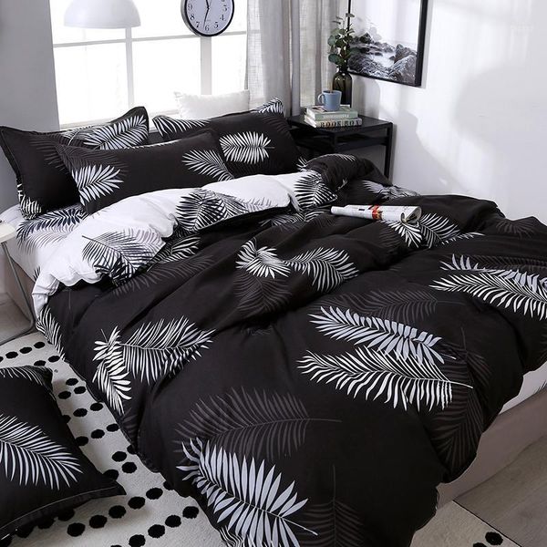 

bedding sets 4pcs/set black leaf printing set bed linings include duvet cover &sheets&pillowcases comfortable home set1