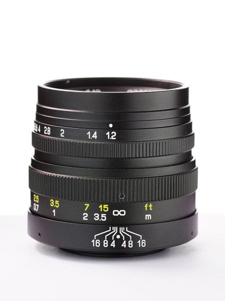 

mitakon zhongyi alker 42.5mm f/1.2 lens for micro four thirds mft m4/3 camera gh4 om-d em1 m43