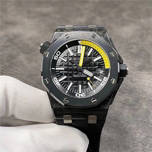 

diving watch 157061 automatic mechanical movement carbon fiber dial crystal glass mirror rubber watchband life waterproof, Slivery;brown