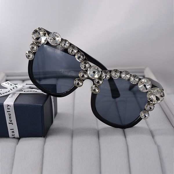 

new big frame brand designer baroque sunglasses for women personality style gem stone sun glasses flower female fashion oculos, White;black