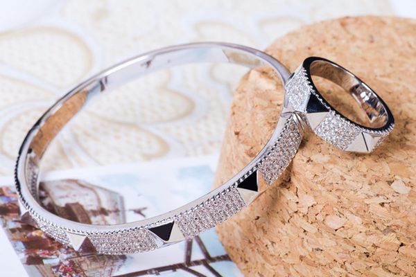 

2020 creativity ring bracelet copper plating gold bracelet nail bracelet fashion bangle diamond bracelets jewerly manufacturers, Black