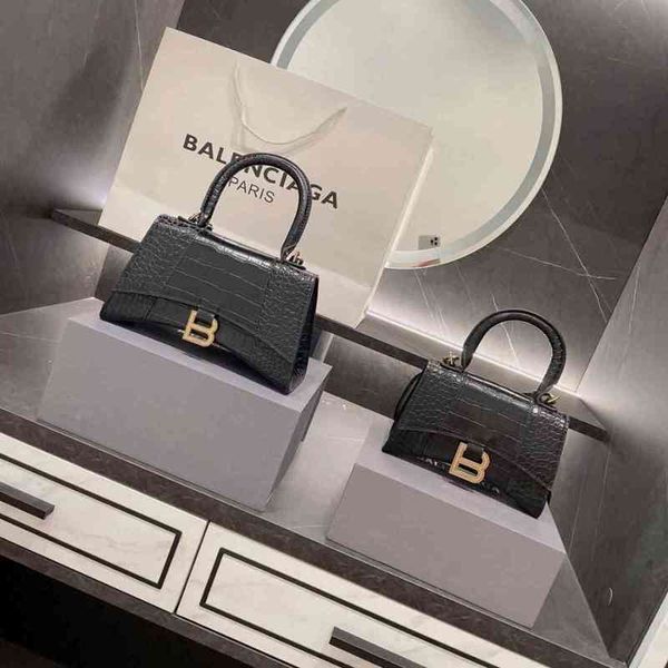 

women's crossbody half moon tote classic motorcycle bag crocodile balencaigass luxurys handbag small designer clutch vintage shoulder b