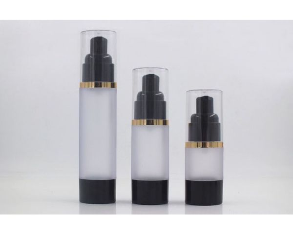 Bottiglia airless in plastica nera satinata da 15 ml linea oro lozione/emulsione/siero/fondotinta liquido/imballaggio cosmetico essenza sbiancante