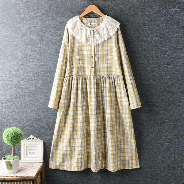 

2020 new style spring clothing lace turn down collar plaid cotton linen dress long sleeve loose dress women's1, Black;gray