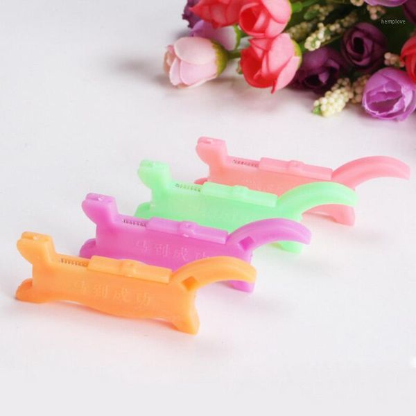 

3/1pcs horse shape elderly use automatic easy sewing needle device threader thread guide diy tool1, Black