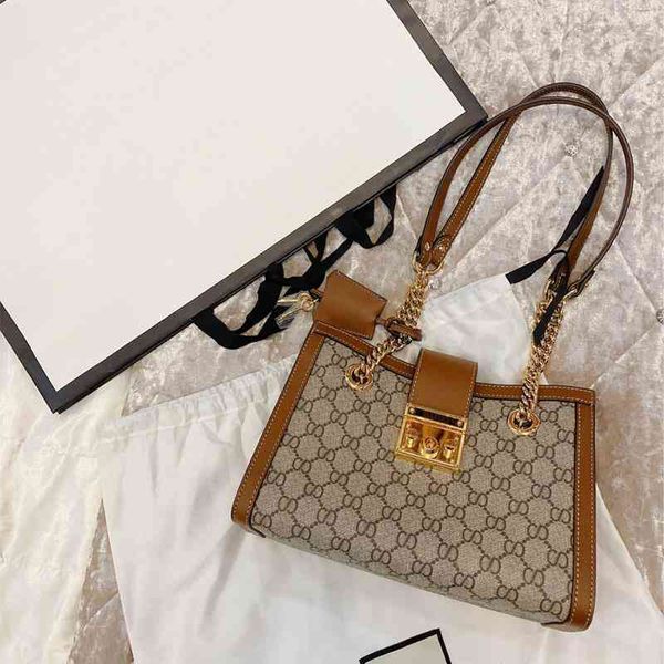 

2022 latest handbag factory store on daigan female versatile commuter tote large capacity chain one shoulder vta8