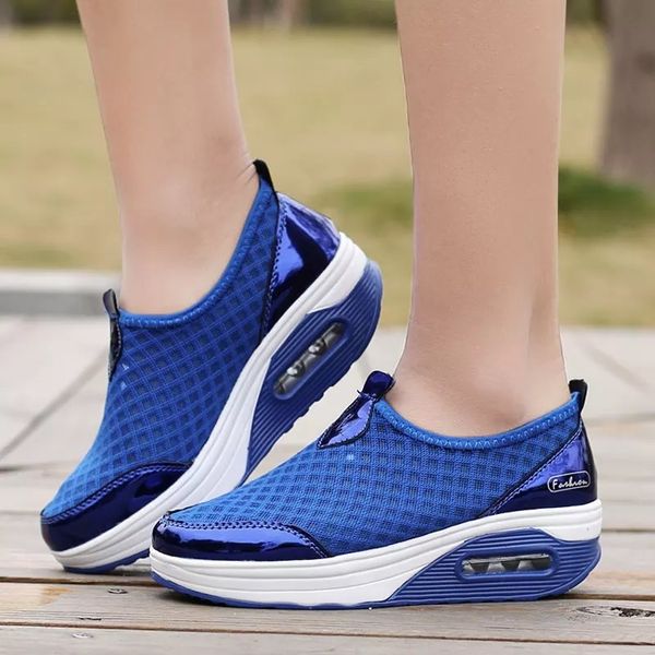 

women shoes 2020 autumn casual women wedges sneakers breathable platform sneakers comfortable ladies loafers chunky sneakers 1006, Black;white