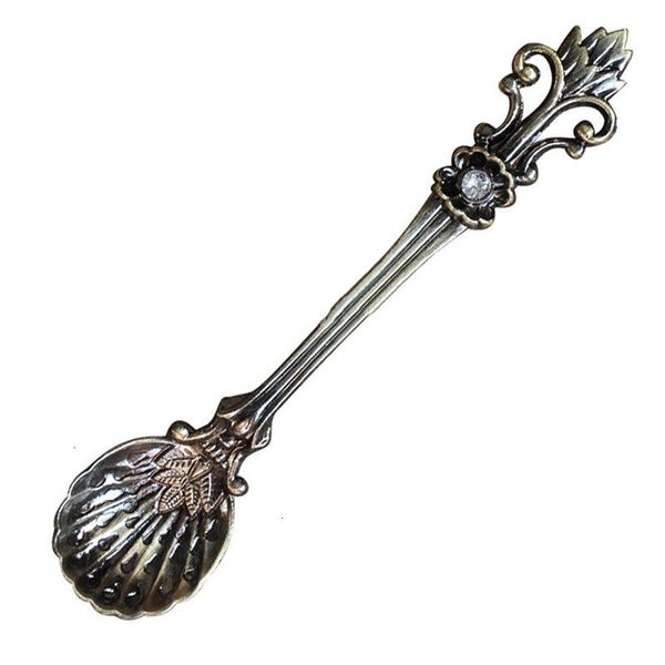 

u2idiu factory price carved coffee spoon crown palace vintage alloy dining & bar tableware small tea ice cream dessert scoop 3 n