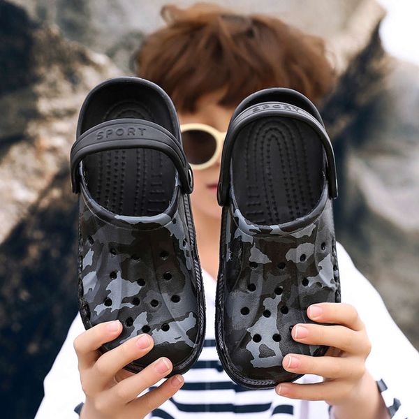 

dongdong summer parent-child new children product baotou garden sho light outdoor antiskid boys and girls sandals, Black;red