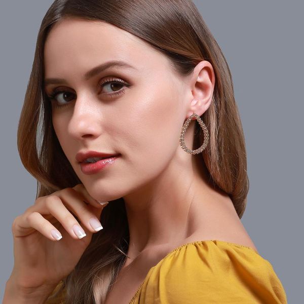 

New hot sale earrings exaggerated hollow geometric earrings Hong Kong style temperament metal wreath trendy master accessories, Golden;silver