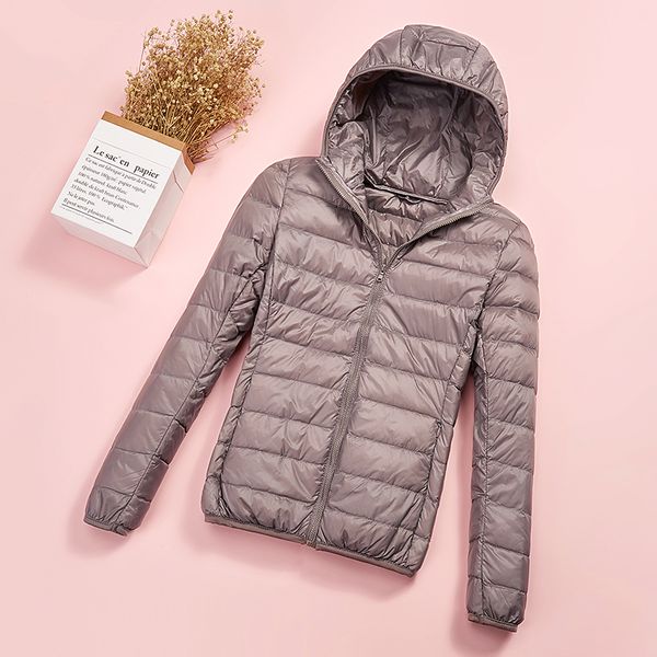 

2020 2020 autumn duck ultra light female handheld plus size down jacket with hoodie outerwear czo6, Black;brown