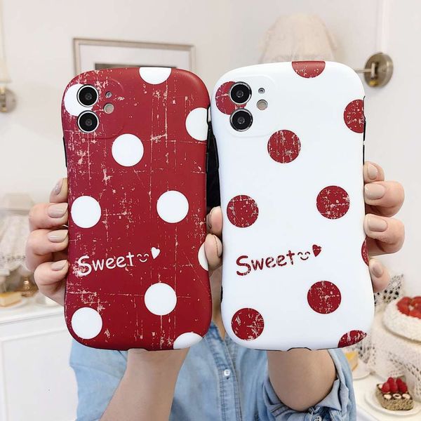 

custom case with dot dign, black and white for vip 7, 8 plus, x, xs, max, xr, 11, 12, mini pro max