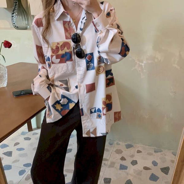 

2021 new shirt women blouses autumn long-sleeved design niche loose korean blouse french salt hong kong style printed shirts 35m3, White