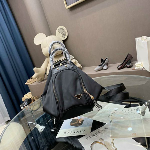 

men's women's fashion trapeze backpacks deformable medium bags large capacity with zipper pockets with box pd20100511