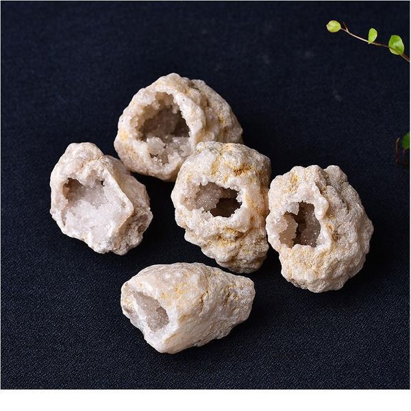 

1pc natural crystal agate geode crystal cluster healing stone raw crystals reiki rock mineral specimen quartz home de qyllzl, Black