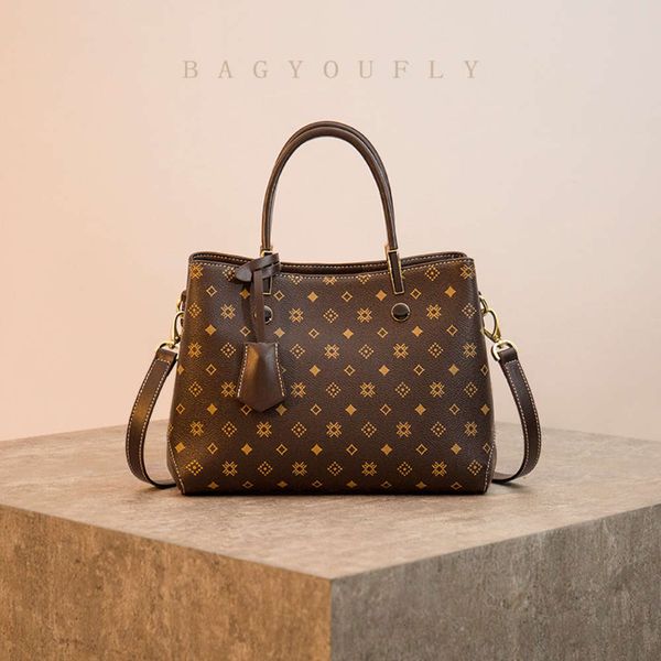 

luxurys designers women's 2021 new fashion handbag temperament goddess versatile middle aged mother's bag large capacity