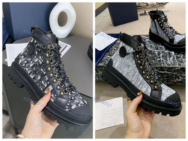 

2021 new fashion lady high-end martin boots inluxe woman man platform boots display fashion fad artifact shoes black size 35-45, Black;red