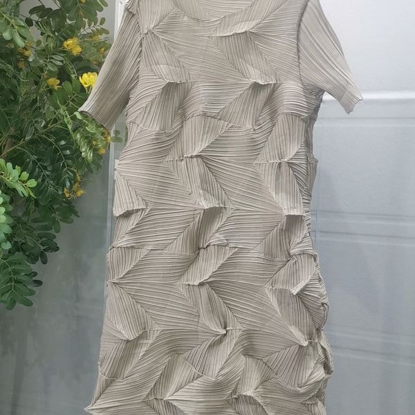 

rtus0 miyake summer thin short sleeve miyake thin qccjw pleated dress pleated short sleeve dress summer, Black;gray
