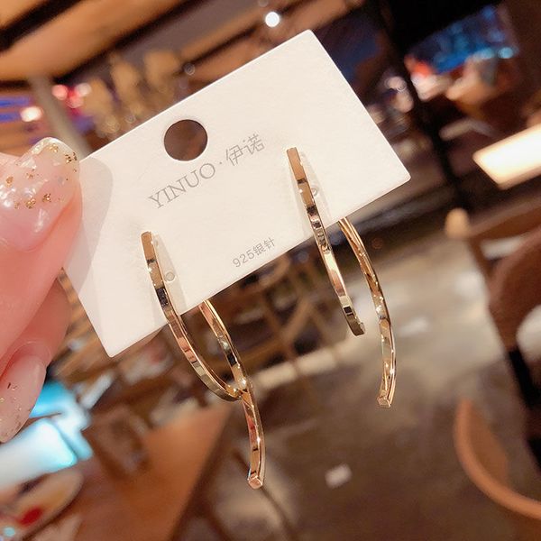 

european and american unique and elegant niche design internet celebrity earring with same kind 925 silver simple metal cold style earrings, Golden