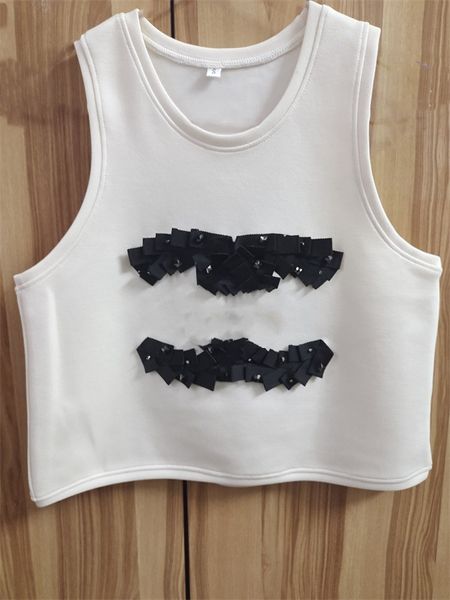 

heavy industry xiaoxiangfeng 2021 spring and summer new ribbon nail bead sleeveless knitting versatile loose round neck vest women's to, White;black