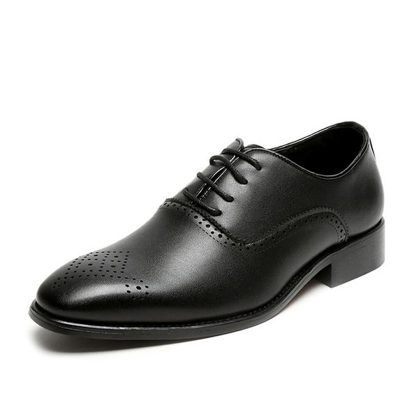 Man Sapato de vestido Cavalheiro Negócio Paty Leather Wedding Shoes Men Flats Leather Oxfords Formal