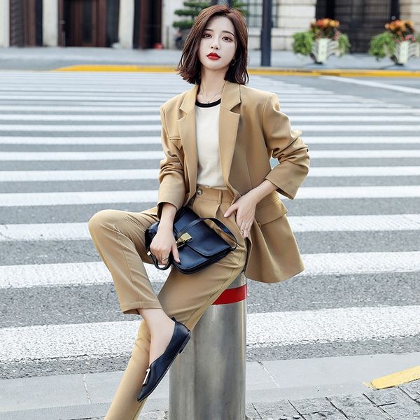 

small fragrance suit female temperament vertical feeling professional small suit women fashion casual coat pants two piece set coat coatautu, Gray