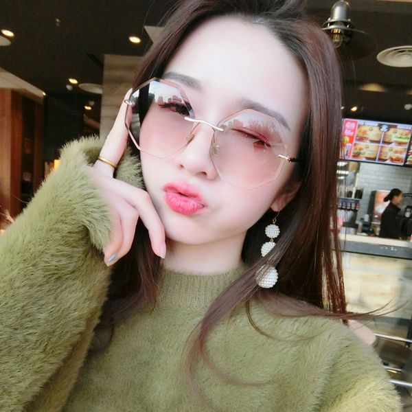 

polygonal ultraviolet frameless anti cut edge sunglasses women's sunglasses 2019 diopter myopia glasses, White;black