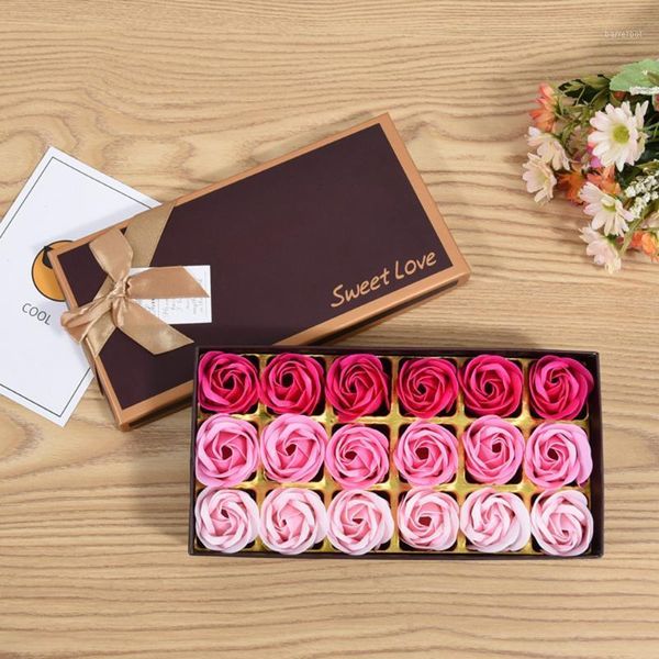 

18pcs/box romantic rose soap flower heads artificial flowers bathing petals for valentine's day wedding decoration 23*11*4.8cm1