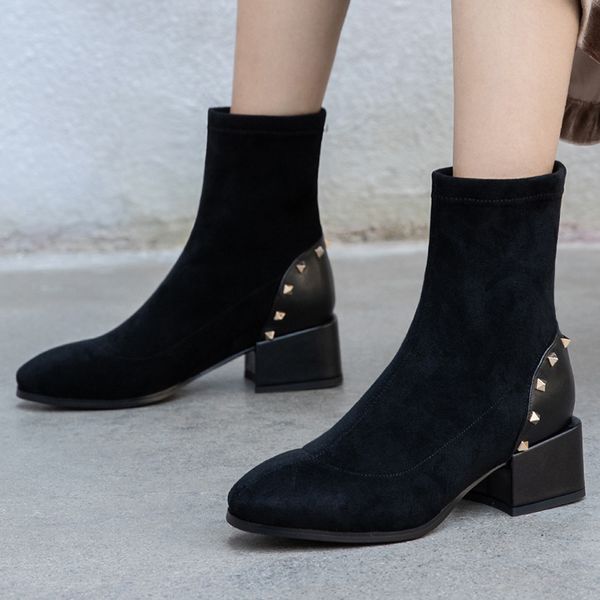 

2021 the new ankle rivets decoration toe toe... socks women's low heels... autumn's boots for women. a79t, Black