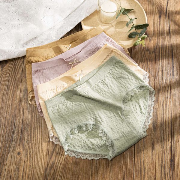 

90-220 kg seamless large women's lace side underwear middle waist triangle pants graphene cotton crotch cloth mommy pants, Black;pink