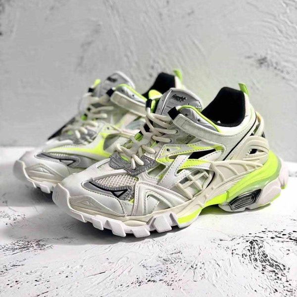 

высочайшее качество paris track.2 кроссовки 2020ss новый цвет моды дефиле мужские и женские тройные ботинки s платформы # 4f, Black