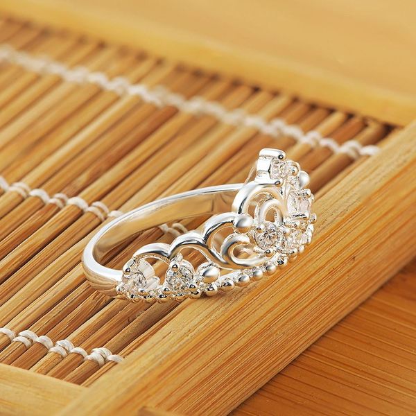 

wholesale selling wedding jewelry noble temperament crown zircon crystal ring female fashion silver color jewelry lr010 h sqchbv