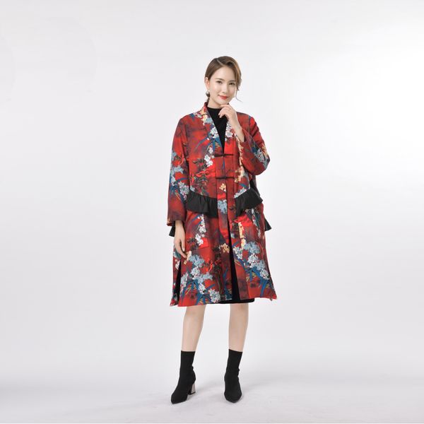 

2020 new red and green warm long chinese style tang suit silk down coat, Black