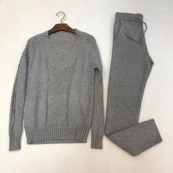 

winter 30%woolen +45% cashmere knit warm suits v-neck cashmere wool sweater + mink trousers leisure two-piece wq3541, Gray