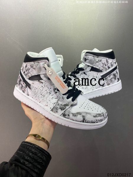 

jumpman 1 university blue men basketball shoes 1s mid white mocha electro orange unc light smoke grey hyper chicago patent bred royal toe sn, Black