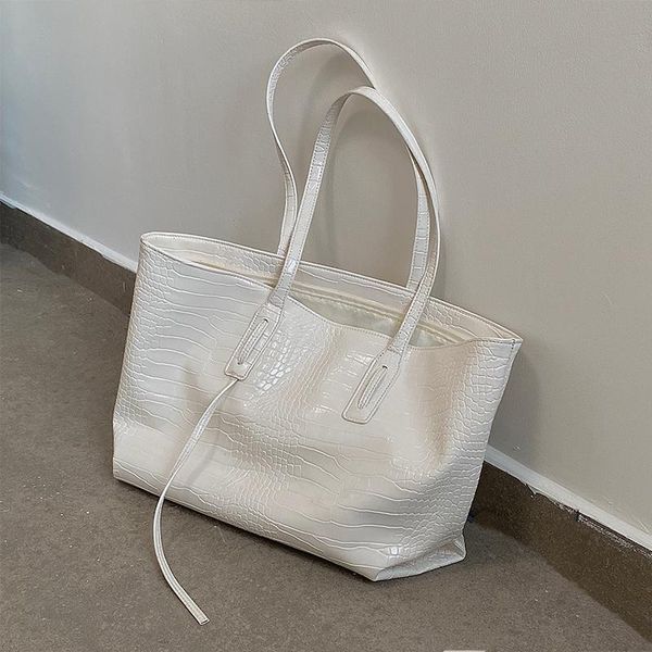 

shoulder bags simple and large capacity bag for women's 2021 fashion versatile web celebrity texture portable tote
